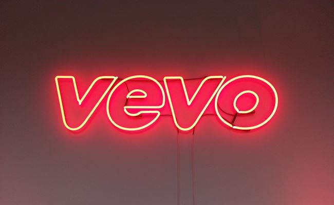 I 5 video musicali VEVO più visti del 2022